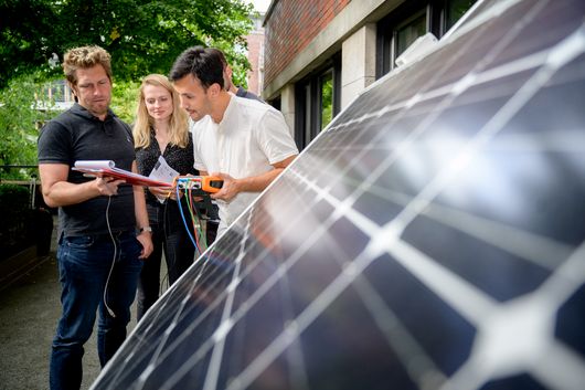 GESS II: Management and Economics of Photovoltaic Projects