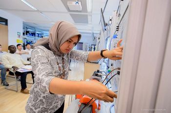 Practical training grid integration of renewable energy